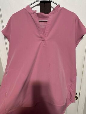 Figs Women’s Scrub Set